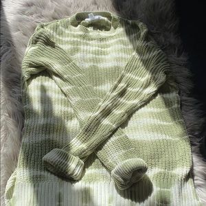 Long sleeve knitted sweater